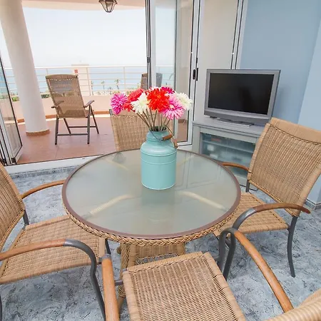 Penthouse In Front Of The Sea *